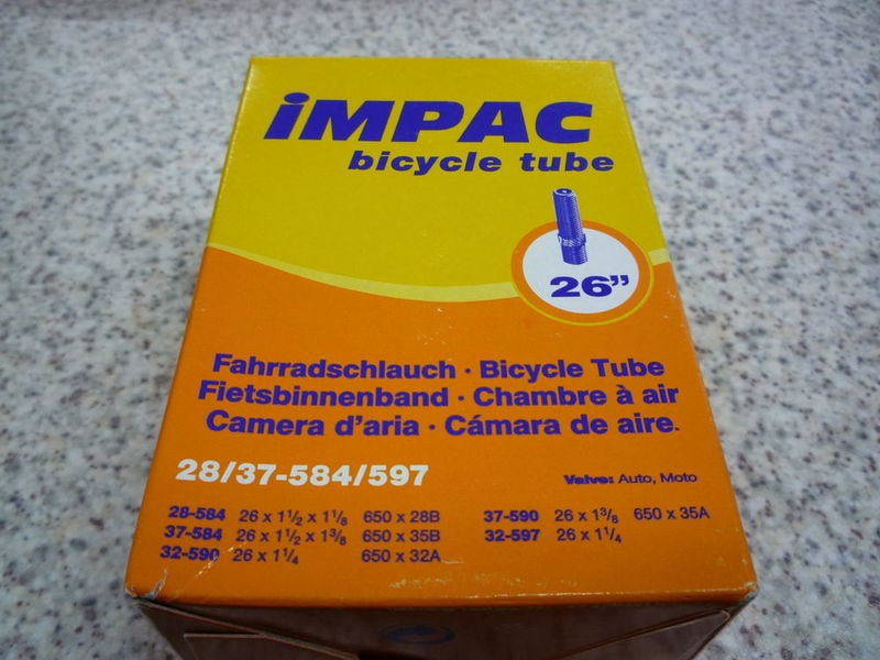 IMPAC 26 x 1 3/8" inner tube Schraeder valve click to zoom image