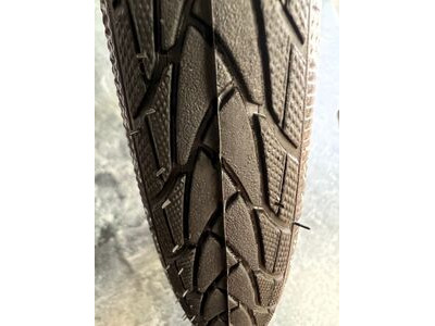 SCHWALBE Marathon Plus Tyre 16 x 1.35 Reflex Wired click to zoom image