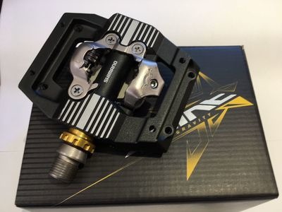 SHIMANO PD-M820 Saint SPD pedals