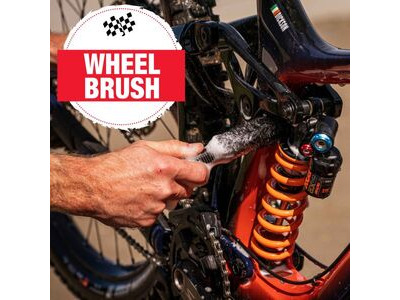 FINISH LINE Easy Pro Brush Set - 5 different brushes click to zoom image