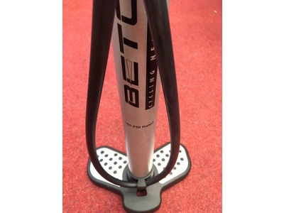 BETO Track Pump Oak Handle Alloy Barrel With Guage click to zoom image