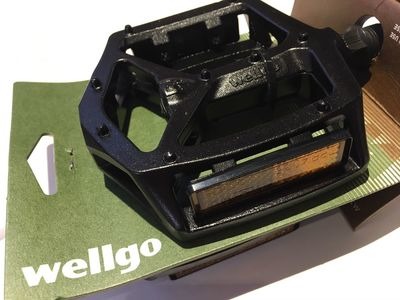 WELLGO Alloy Pedals DX Type With Boron Axle 1/2" click to zoom image